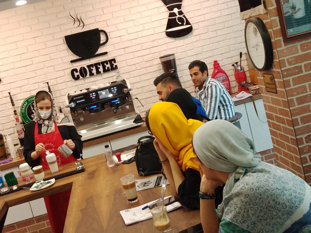 دوره آموزشی باریستا و کافی شاپ تیر ١۴٠١ سری دوم