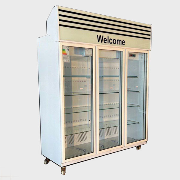 راهنمای خرید یخچال ایستاده برای کافی شاپ (معرفی برندهای یخچال ایستاده)